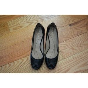 Kate Spade Women's Giselle Black Patent Peep Toe Pumps Heels Size 8 Party Event